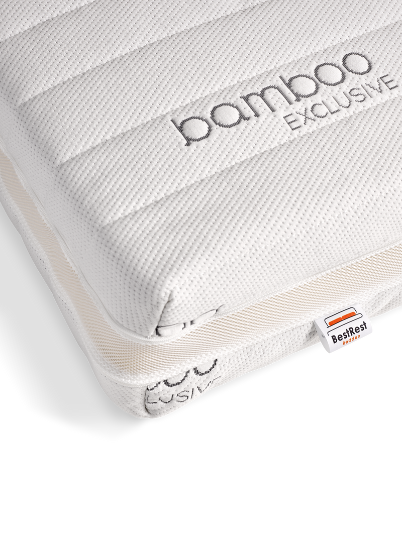 Hoek van de Bamboo 3D Exclusive matras met bamboo-opdruk en BestRest-label